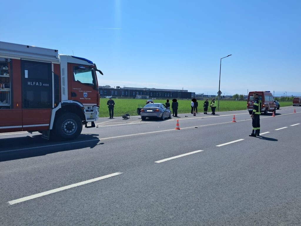 Verkehrsunfall auf der B21 in Theresienfeld